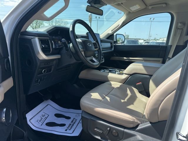 Used 2024 Ford Expedition Max XLT image 34