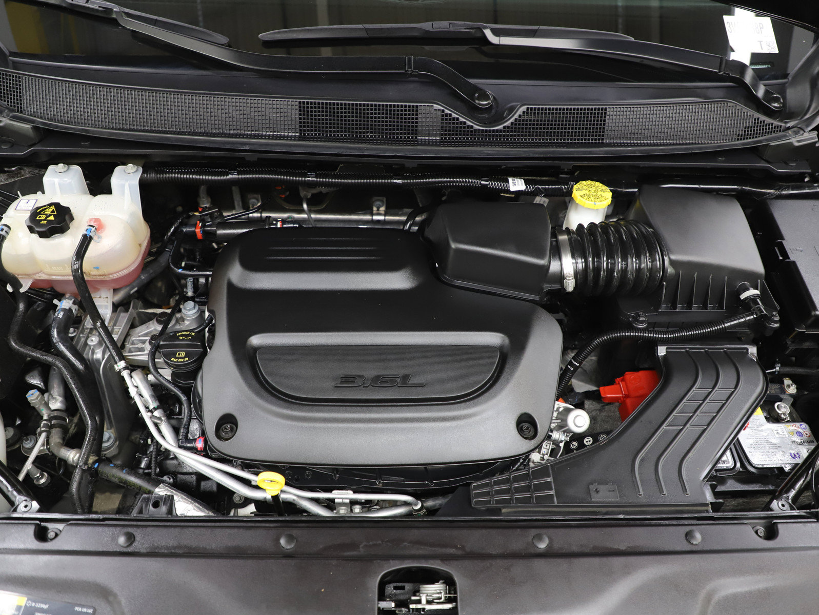 Used 2025 Chrysler Pacifica Select FWD image 33