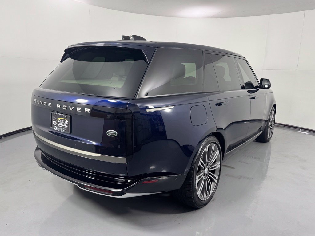 Used 2023 Land Rover Range Rover Long Wheelbase Autobiography AWD/4WD image 6