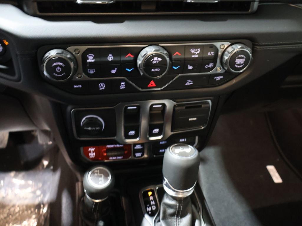 New 2026 Jeep Wrangler Rubicon image 17