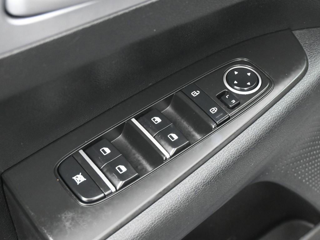 Used 2022 Kia Forte LXS image 13