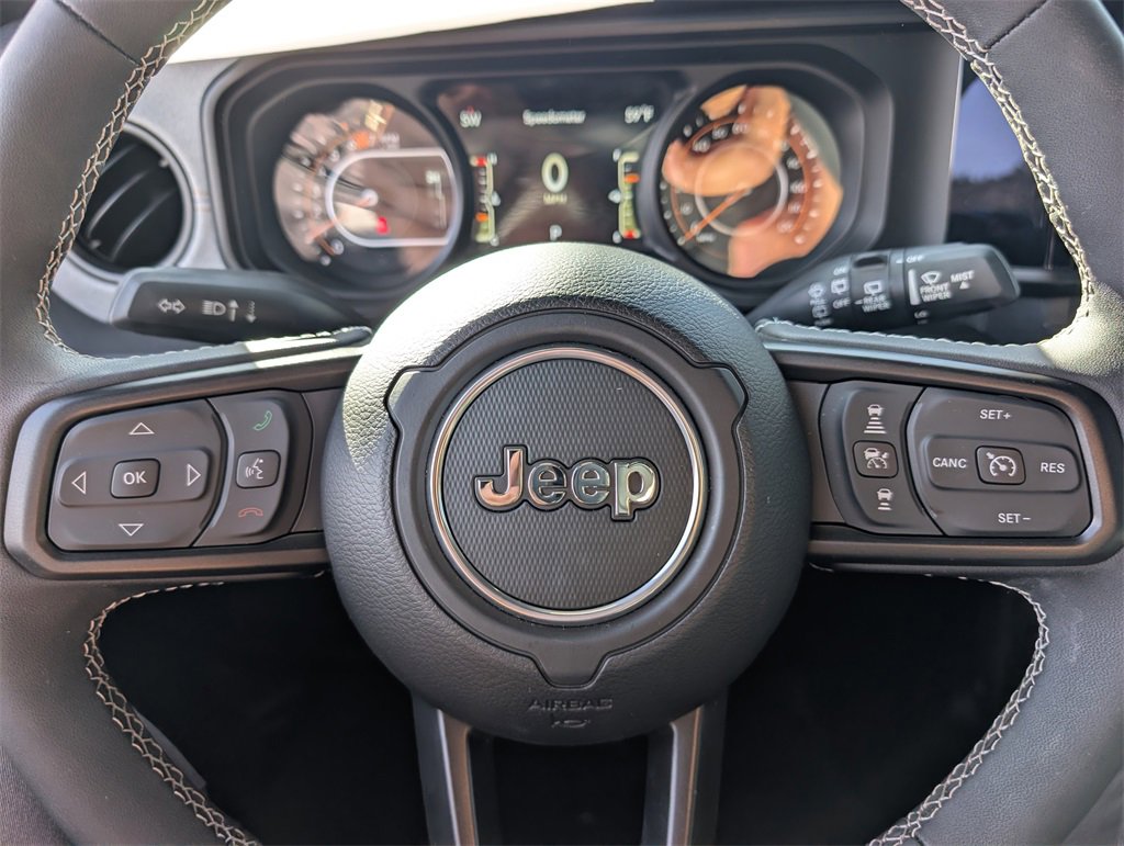 Used 2025 Jeep Wrangler Sport S image 17