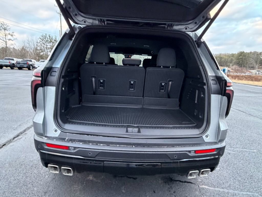 New 2026 Chevrolet Traverse LT w/ Midnight/Sport Edition image 24