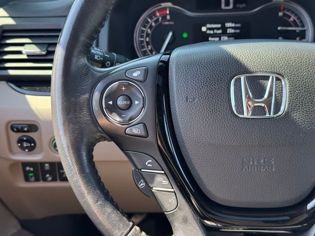 Used 2017 Honda Ridgeline RTL-E image 25