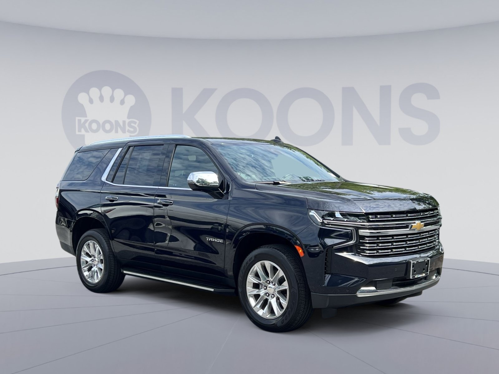 Used 2023 Chevrolet Tahoe Premier AWD/4WD image 2