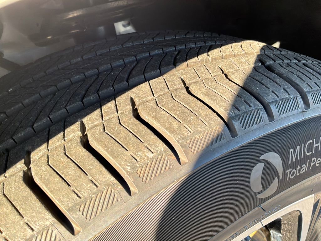 Used 2025 Lincoln Nautilus Reserve image 14