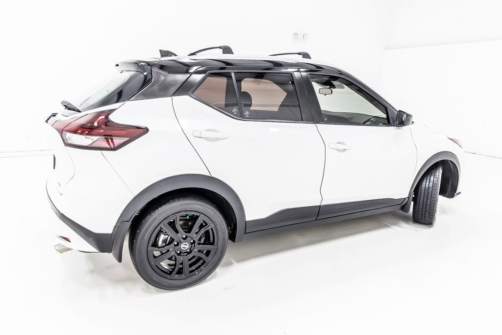 Used 2021 Nissan Kicks SV w/ Exterior Package FWD image 8
