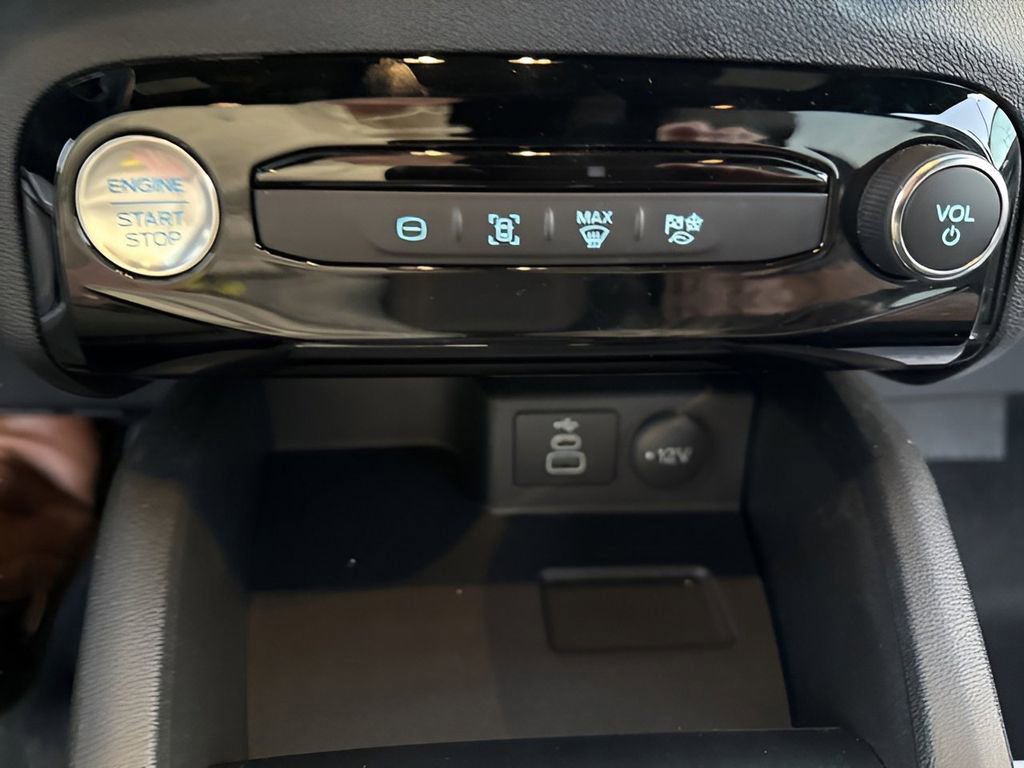 Used 2025 Ford Escape ST-Line w/ Equipment Group 301A image 14