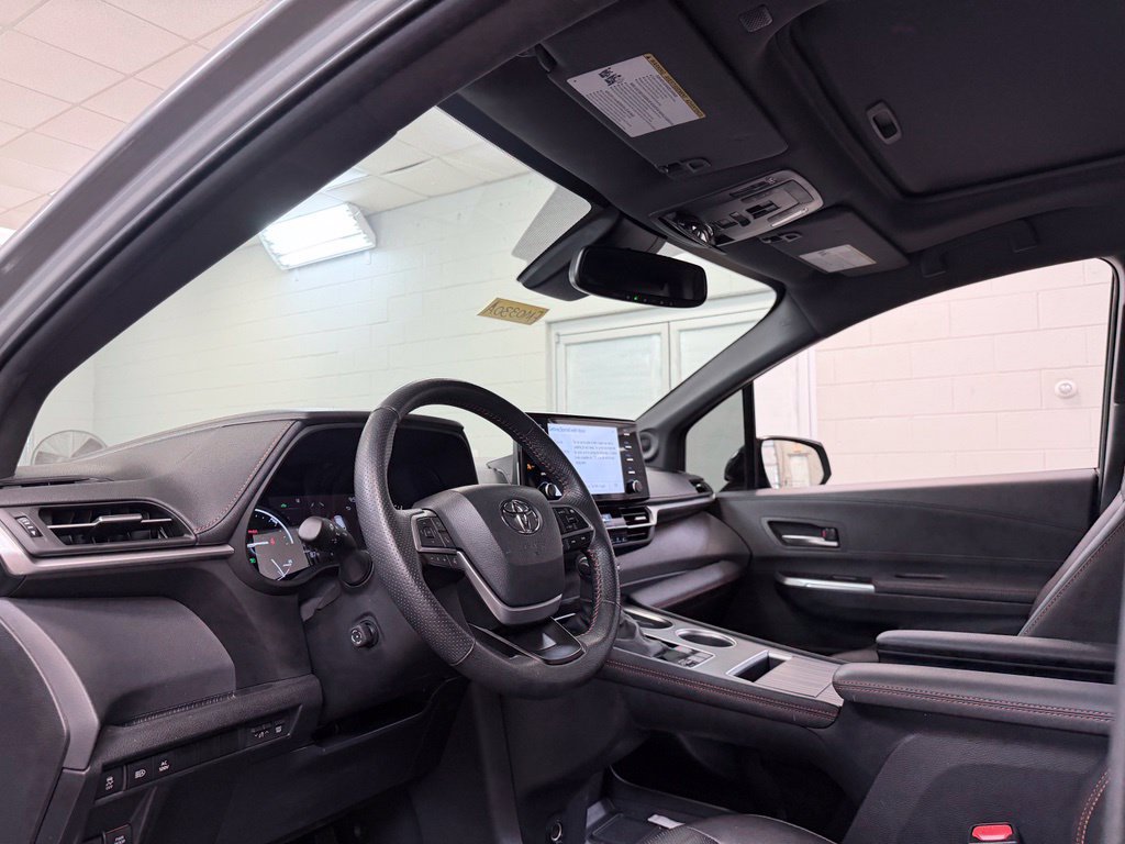 Used 2024 Toyota Sienna XSE w/ XSE Premium Package AWD/4WD image 16