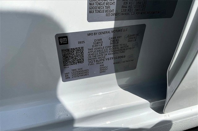 New 2026 GMC Sierra 2500 AT4 image 8