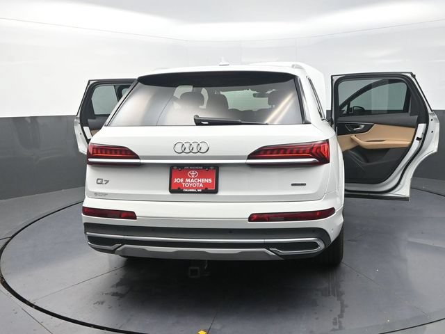 Used 2021 Audi Q7 3.0T Premium w/ Convenience Package AWD/4WD image 44