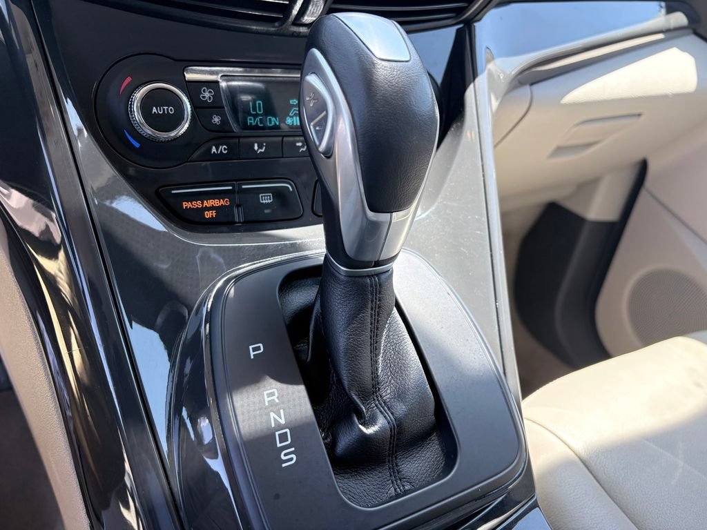Used 2015 Ford Escape Titanium FWD image 20