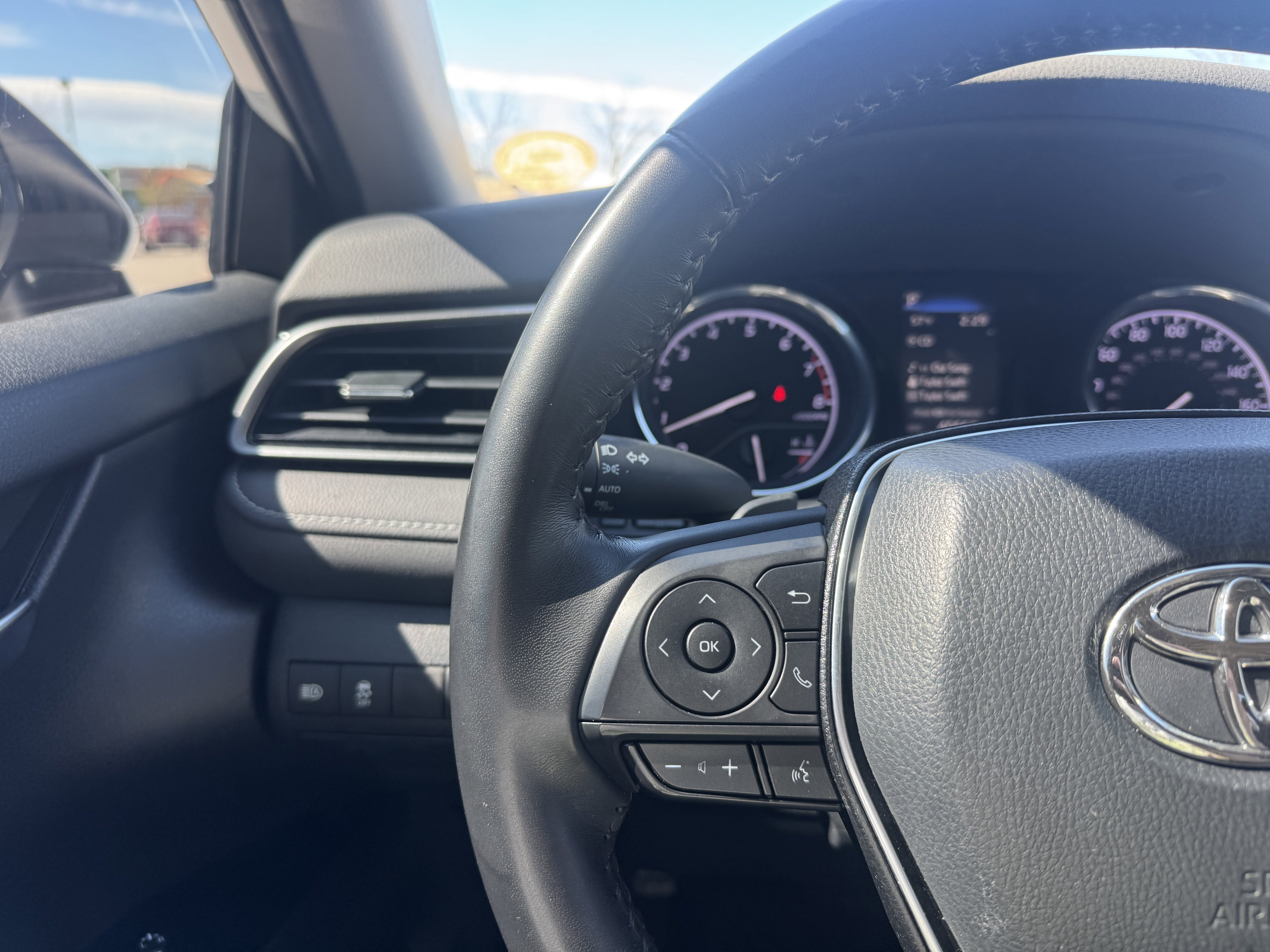 Used 2020 Toyota Camry SE w/ Audio Package image 22