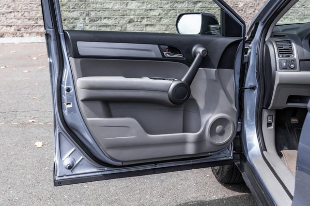 Used 2011 Honda CR-V LX image 22