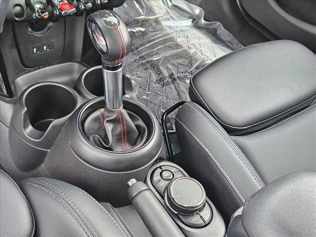 Used 2019 MINI Cooper S w/ Signature Upholstery Package image 12