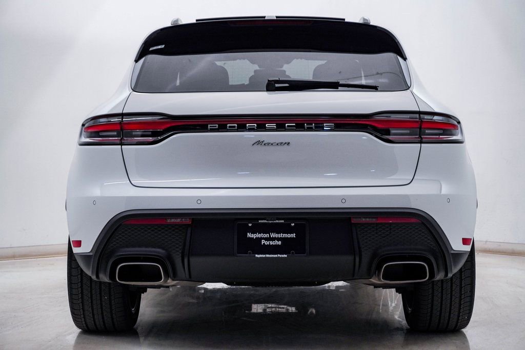 Certified 2025 Porsche Macan image 10