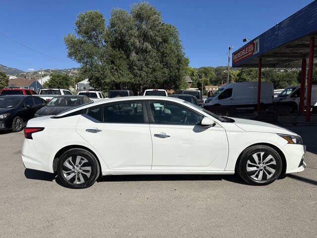 Used 2020 Nissan Altima 2.5 S image 3