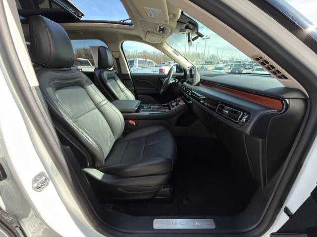 Used 2024 Lincoln Aviator Reserve w/ Equipment Group 201A AWD/4WD image 9