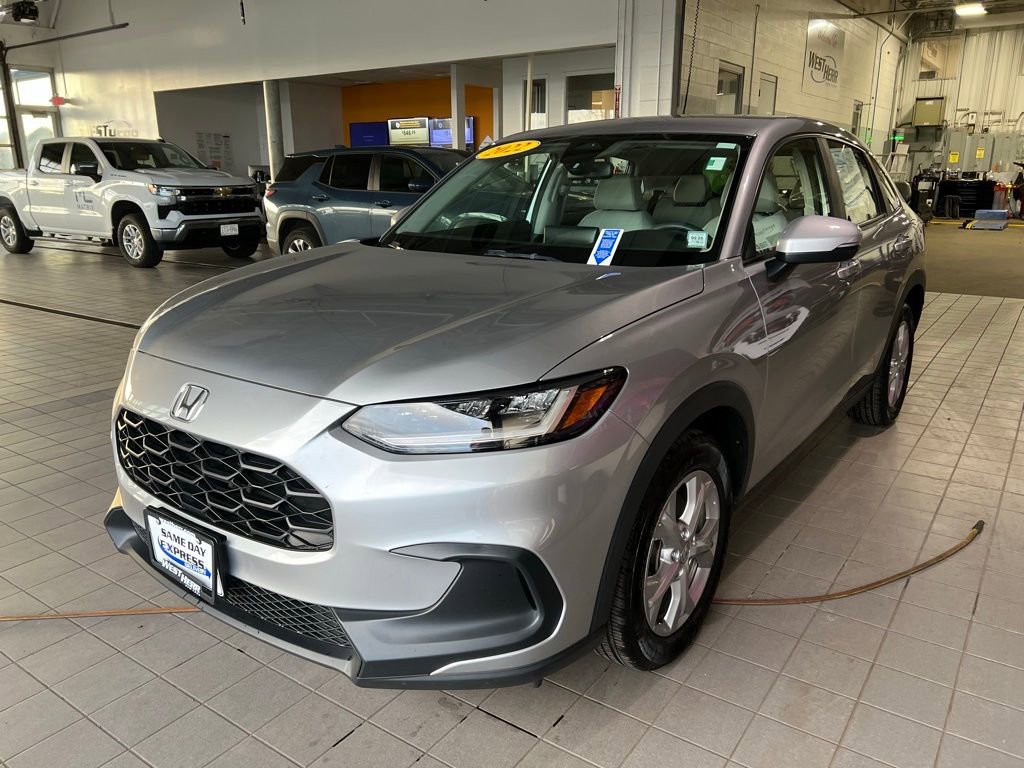 Used 2023 Honda HR-V LX image 4