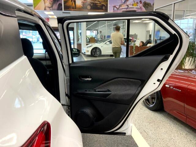 Used 2020 Nissan Kicks SV image 30