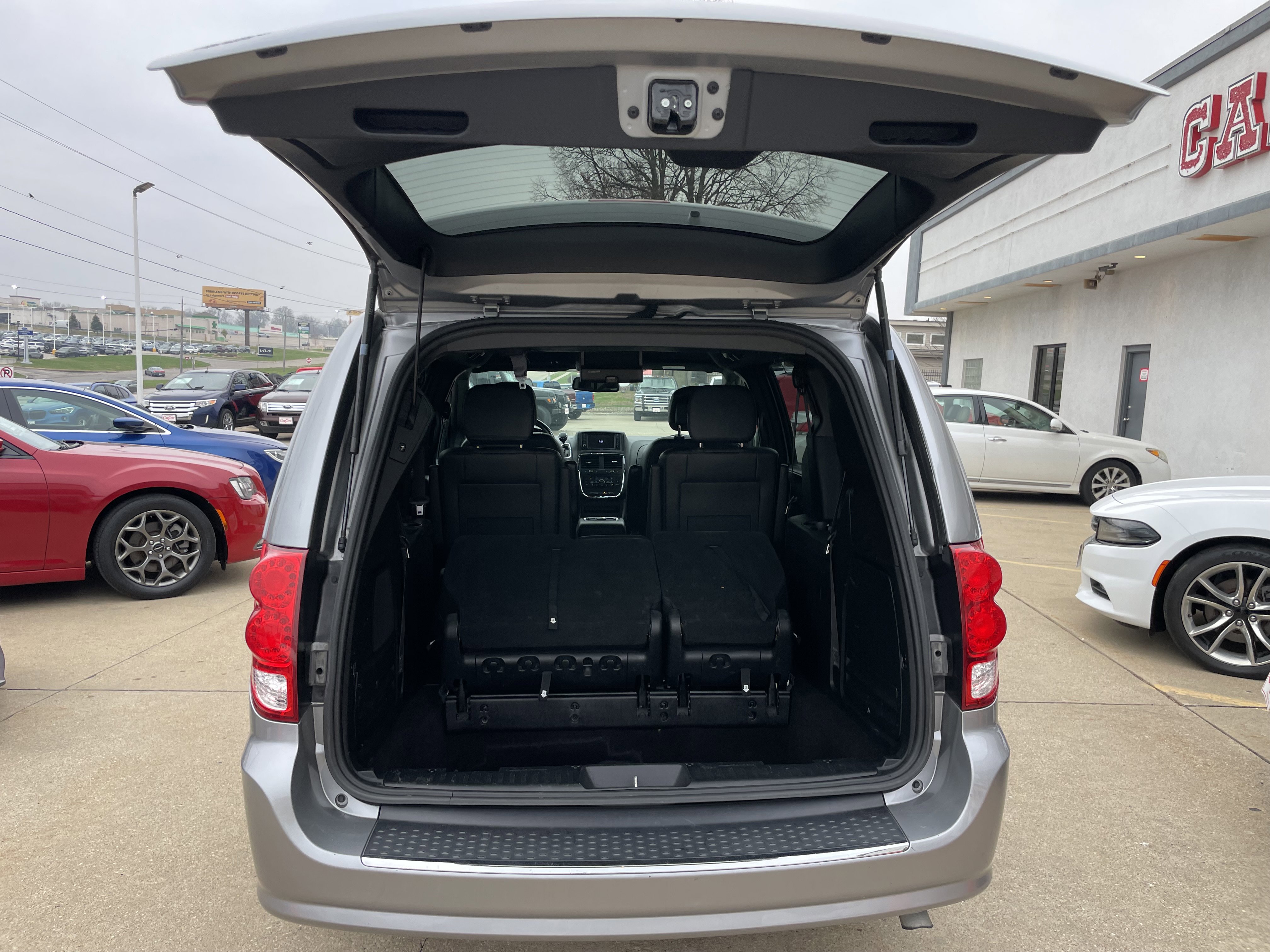 Used 2019 Dodge Grand Caravan GT image 9