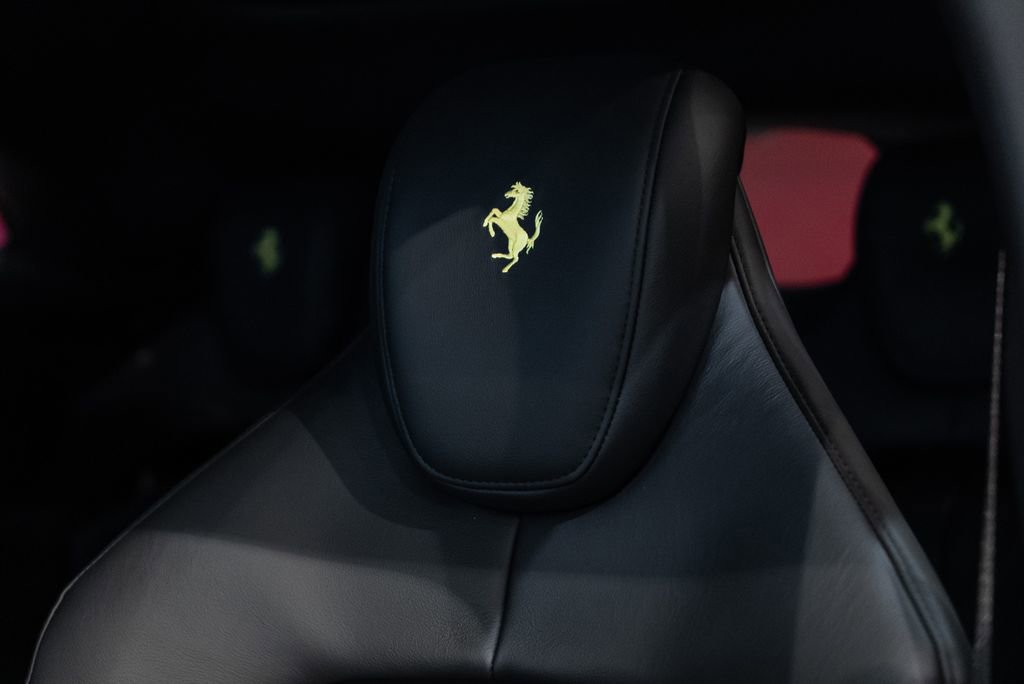 Certified 2025 Ferrari Purosangue AWD/4WD image 6
