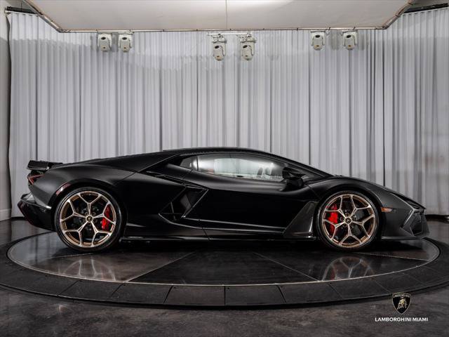 Used 2025 Lamborghini Revuelto AWD/4WD image 26