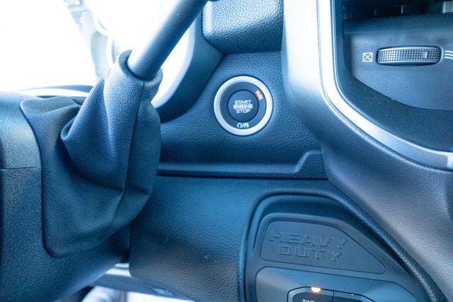 New 2026 RAM 3500 Big Horn AWD/4WD image 21