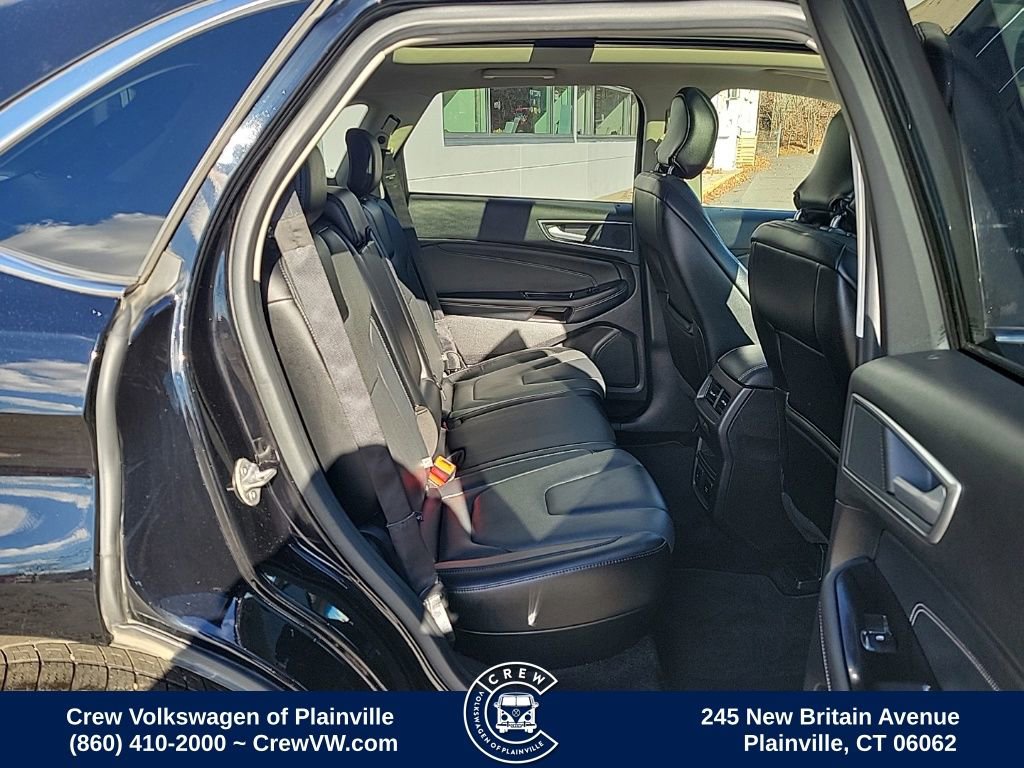 Used 2018 Ford Edge Titanium w/ Equipment Group 302A image 15