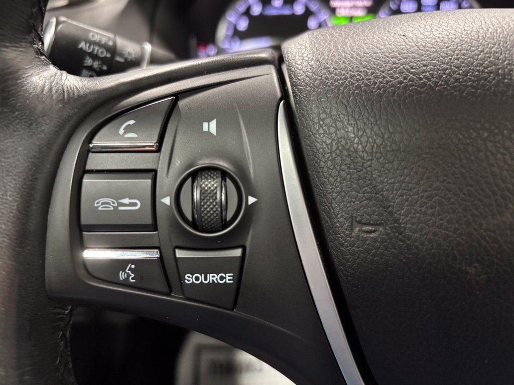 Used 2020 Acura TLX FWD image 19
