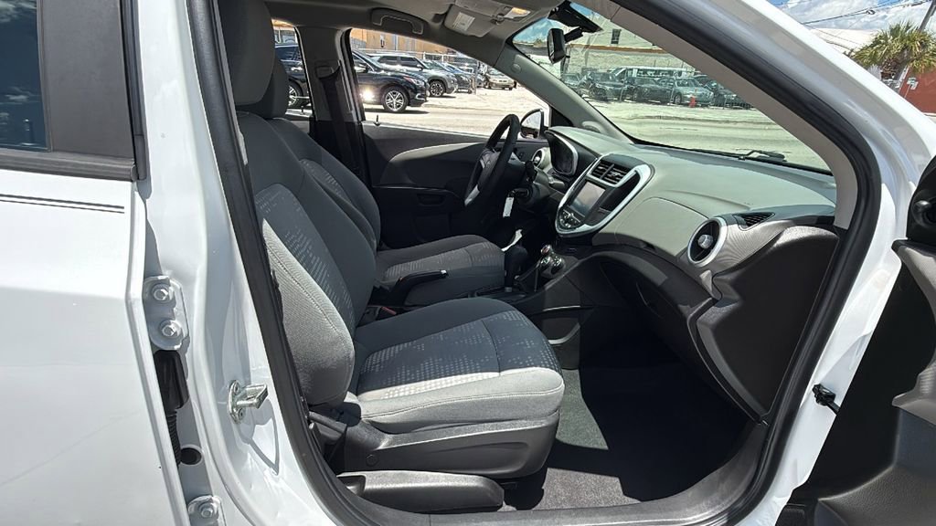 Used 2017 Chevrolet Sonic LT FWD image 30