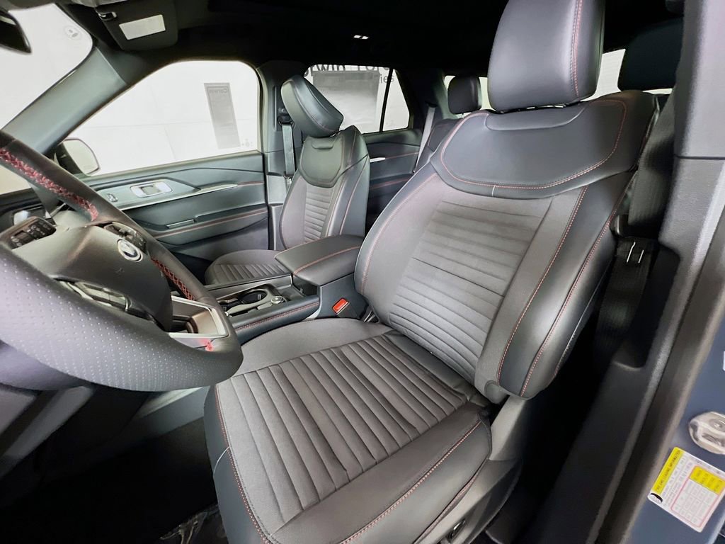 New 2026 Ford Explorer ST-Line w/ ST-Line Street Pack image 26
