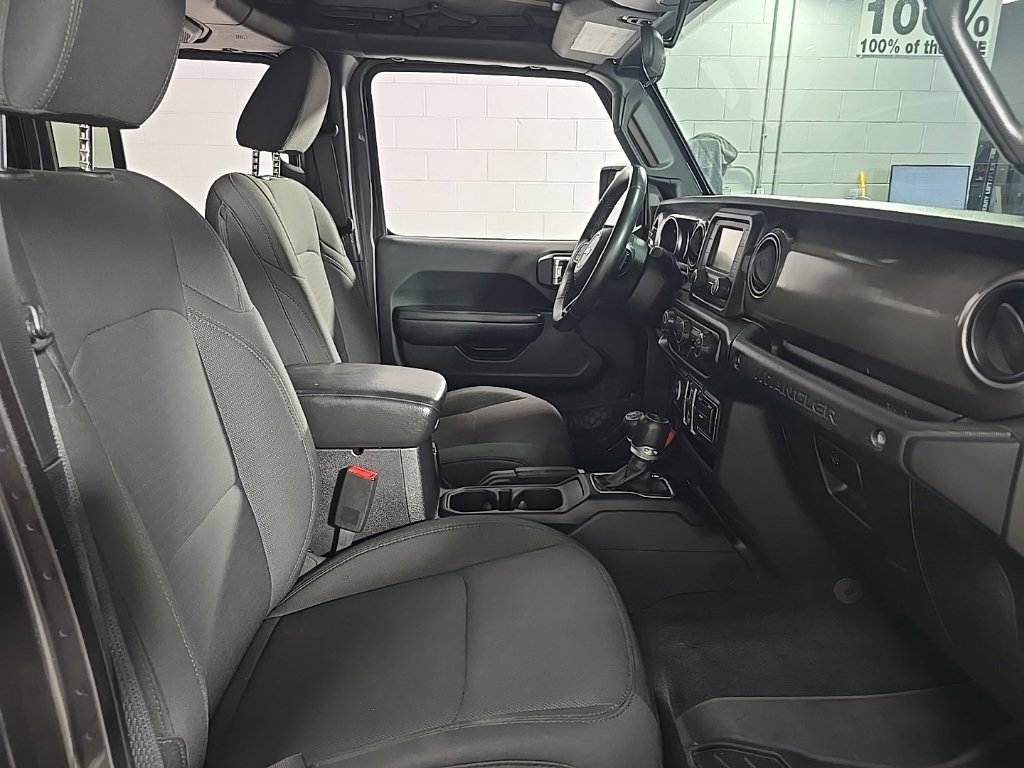 Used 2018 Jeep Wrangler Unlimited Sport S AWD/4WD image 29