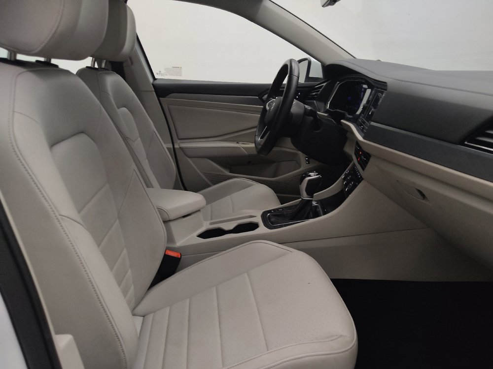 Used 2023 Volkswagen Jetta SE w/ Panoramic Sunroof Package FWD image 21