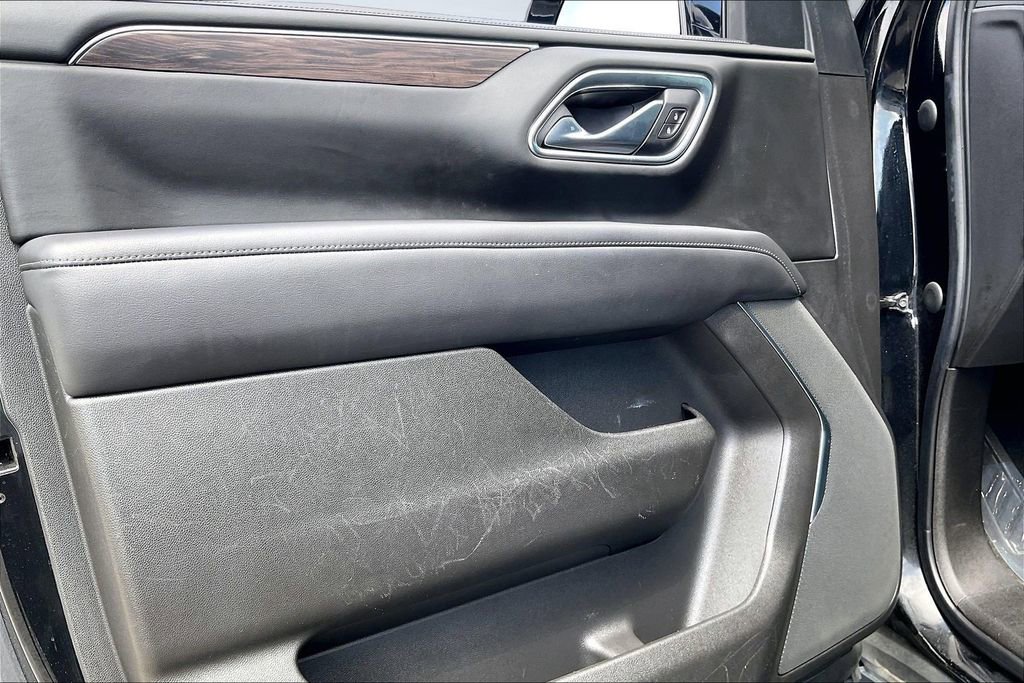 Used 2021 Chevrolet Suburban LS RWD image 21