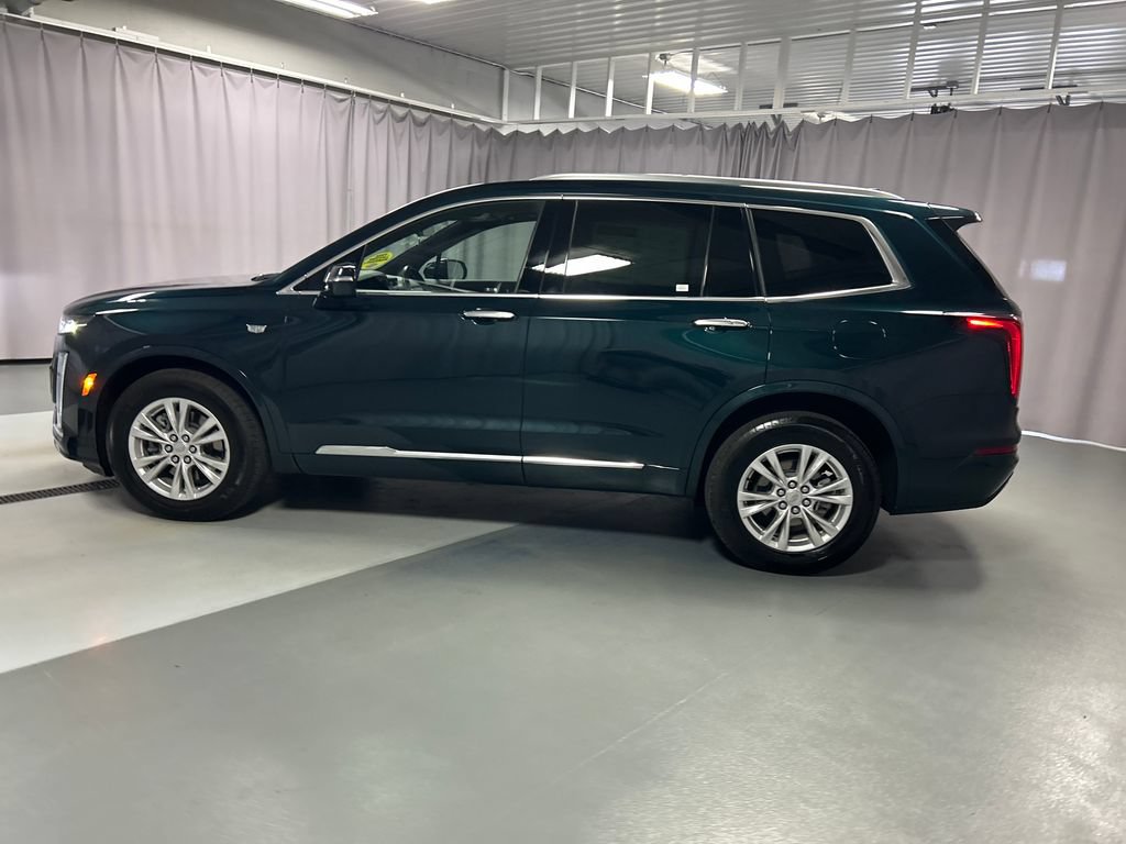 Used 2024 Cadillac XT6 Luxury w/ LPO, Floor Liner Package AWD/4WD image 4
