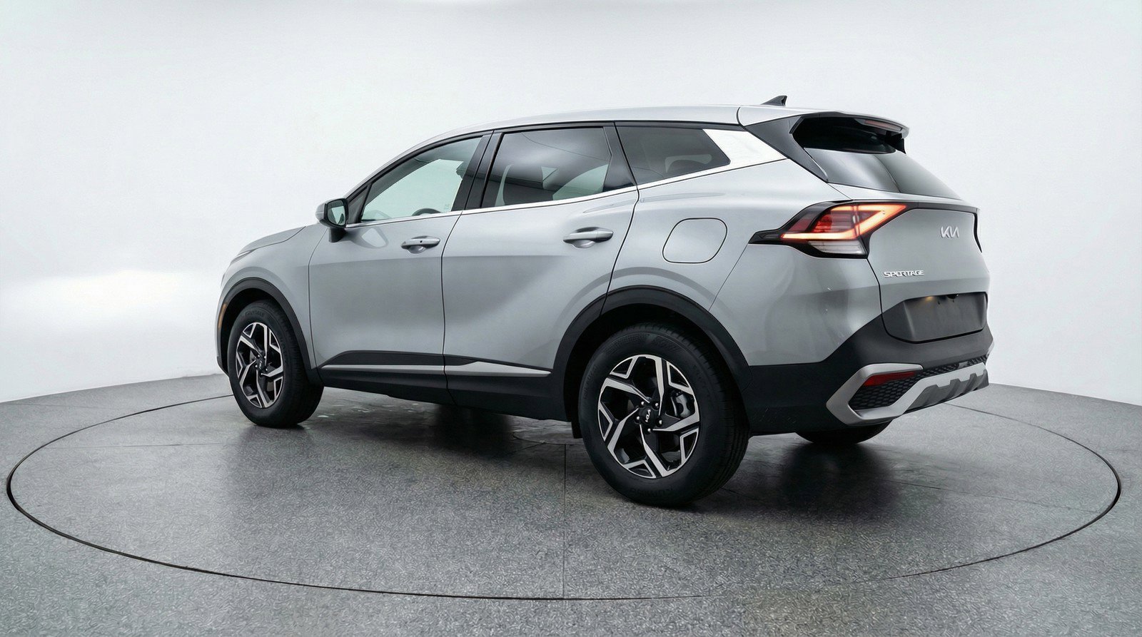 Used 2025 Kia Sportage LX image 6