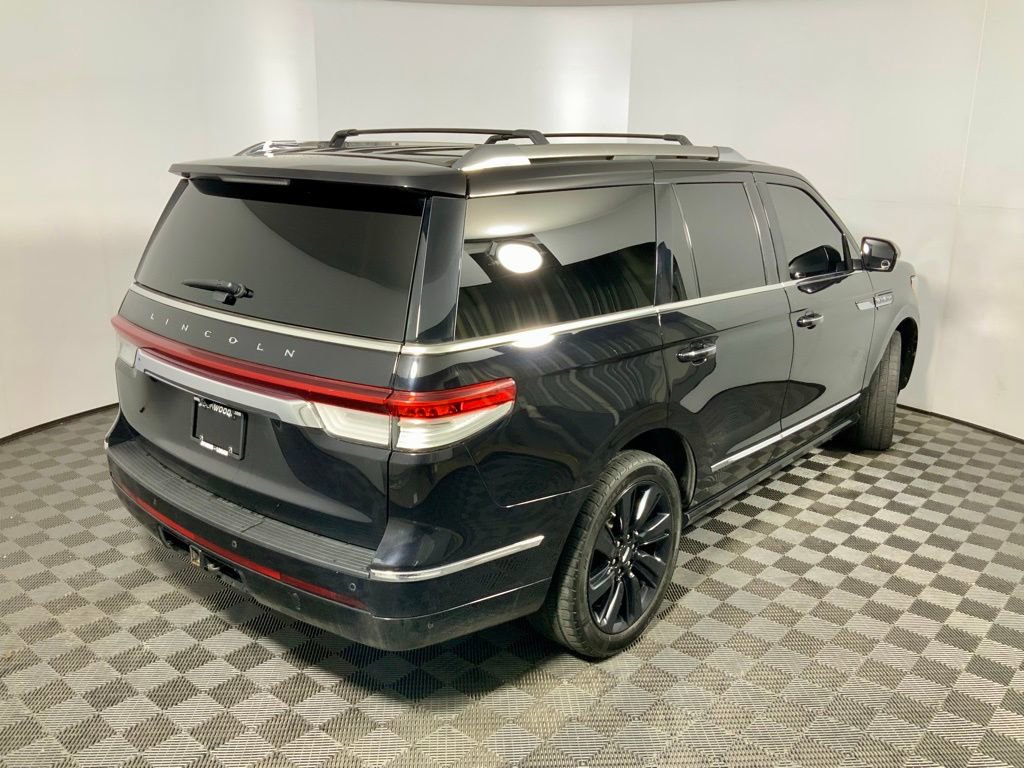 Used 2022 Lincoln Navigator Reserve image 19