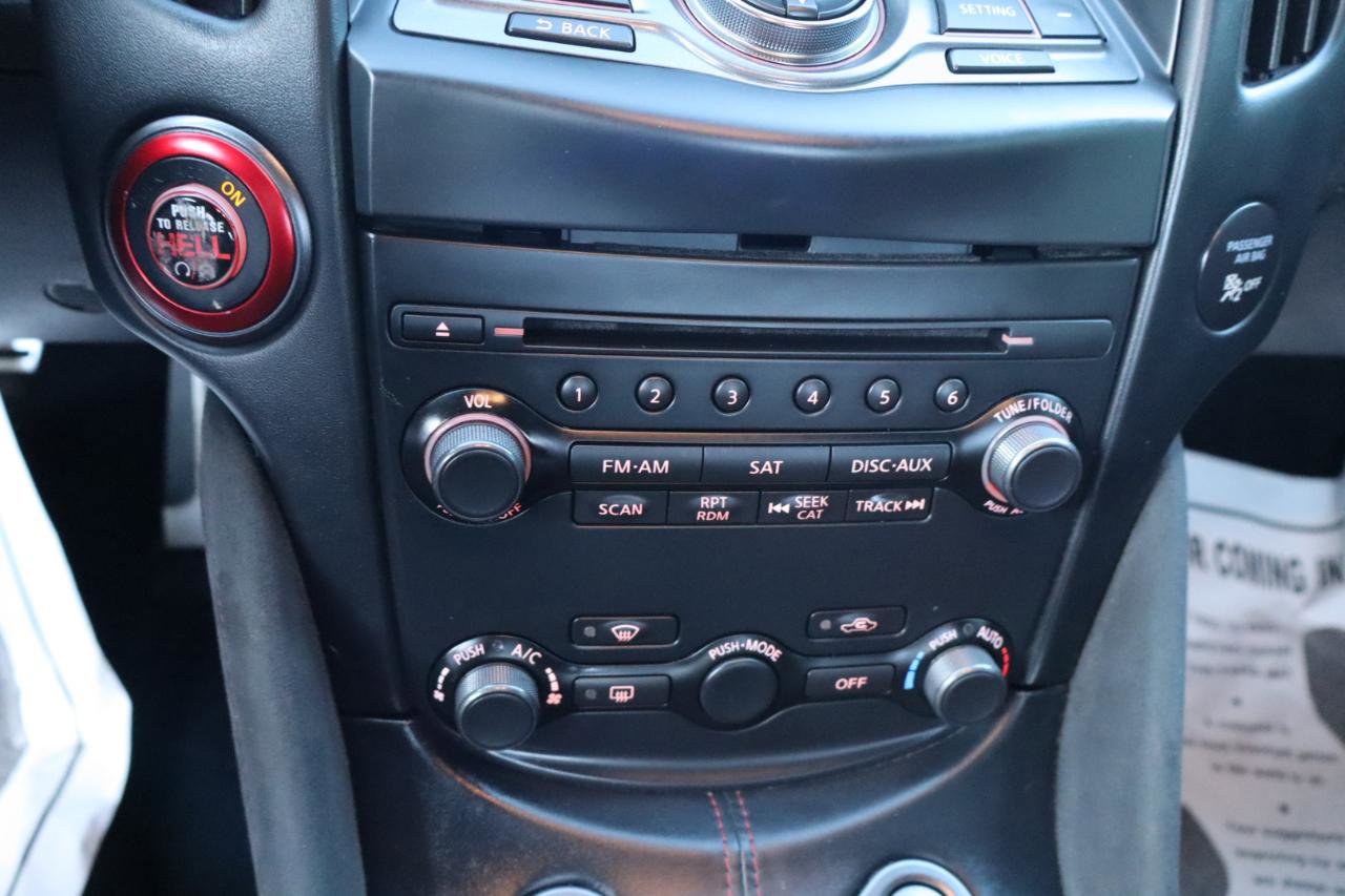 Used 2020 Nissan 370Z NISMO image 22