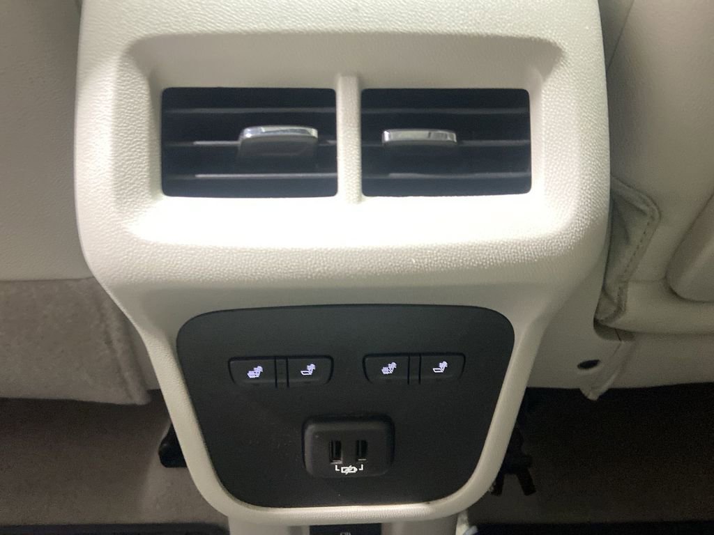 Used 2019 GMC Terrain Denali w/ Advanced Safety Package image 22