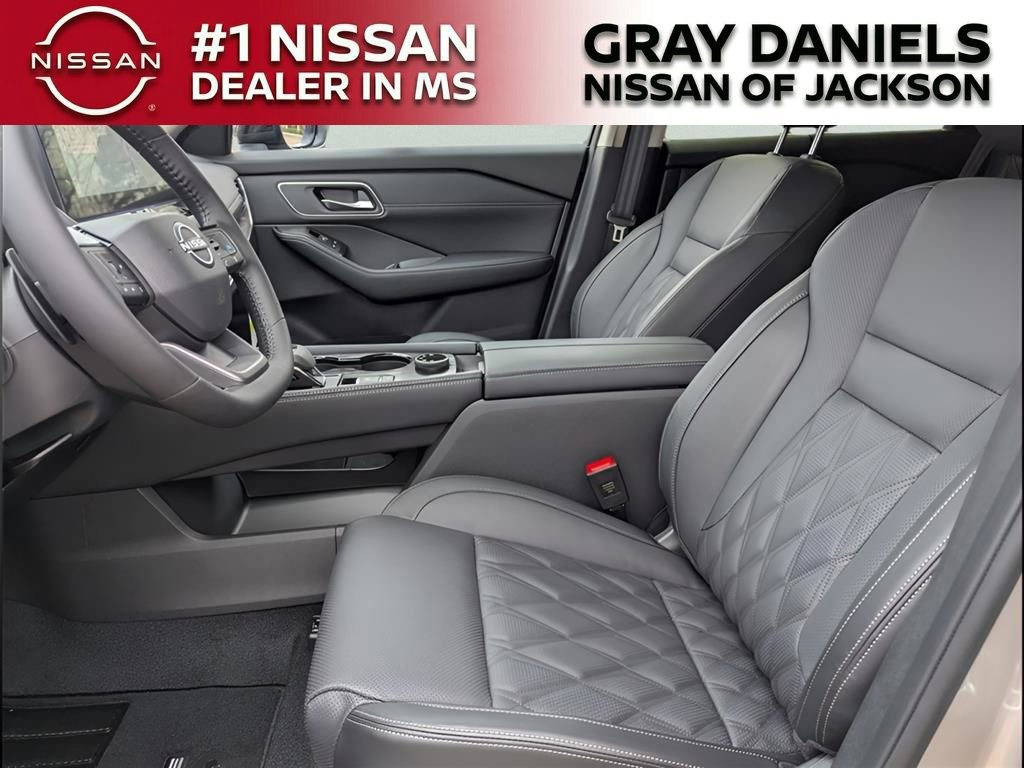 New 2026 Nissan Rogue Platinum w/ Tech Package AWD/4WD image 11