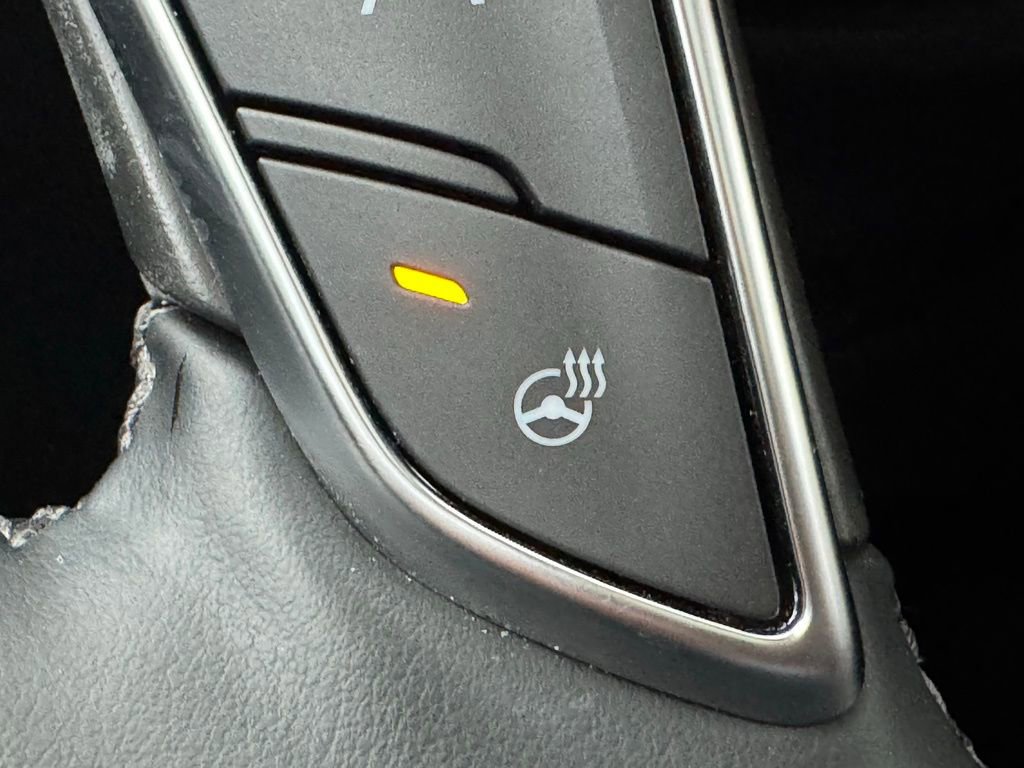 Used 2025 Cadillac XT5 Premium Luxury AWD/4WD image 22