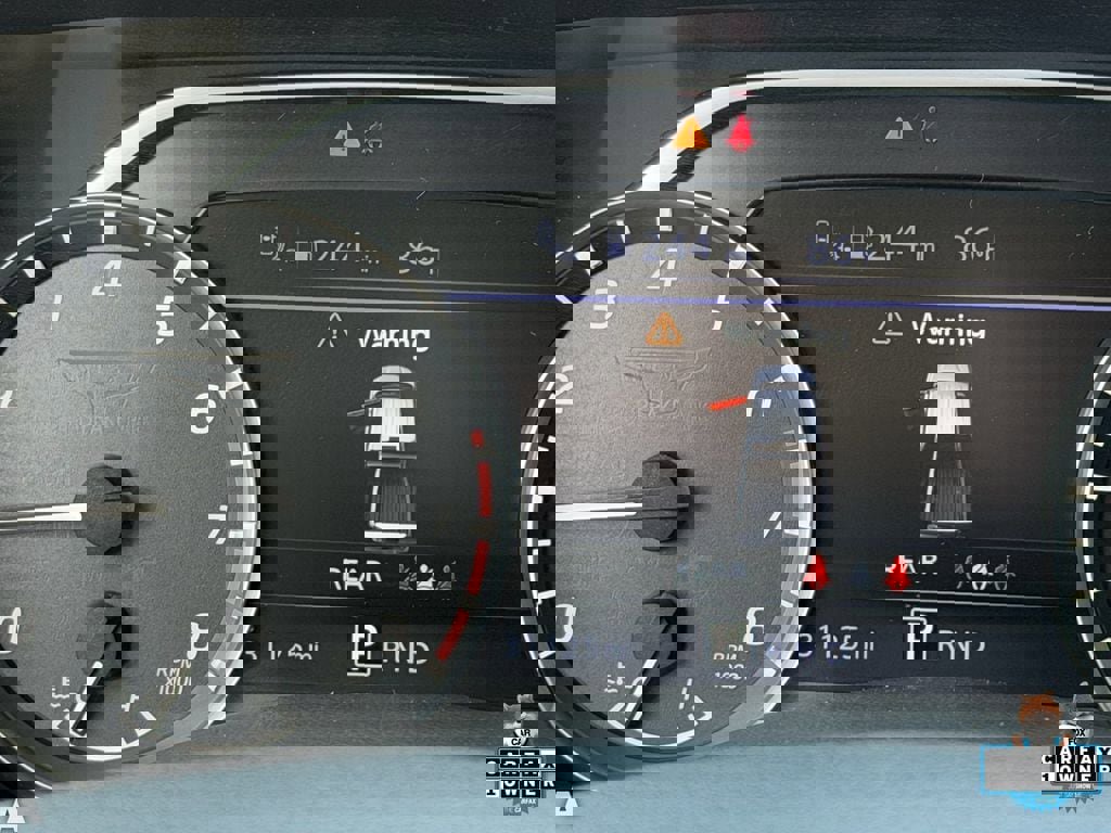 Used 2024 Nissan Titan SV w/ SV Convenience Package image 25