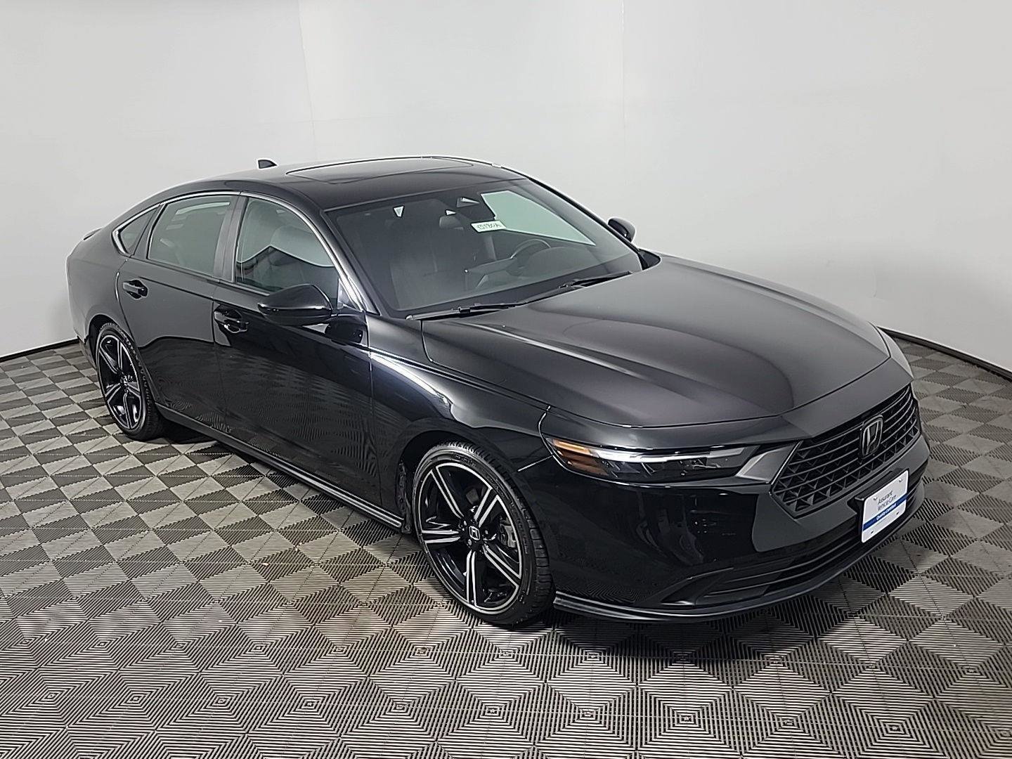 Certified 2024 Honda Accord Sport image 2