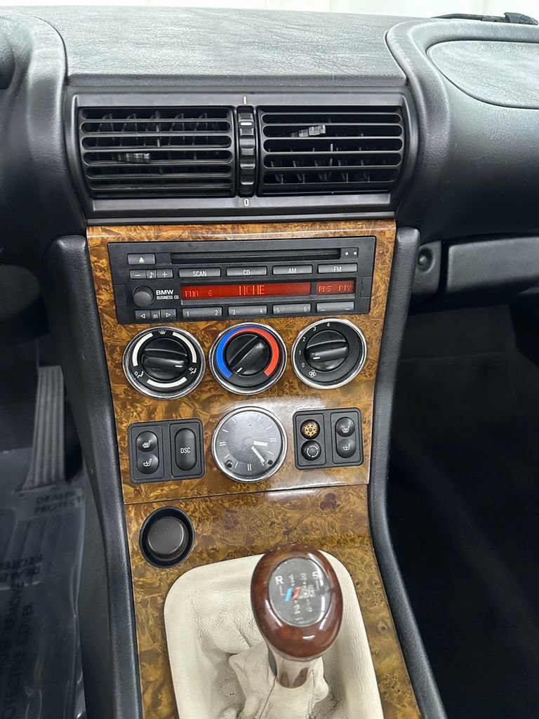 Used 2001 BMW Z3 3.0i RWD image 19