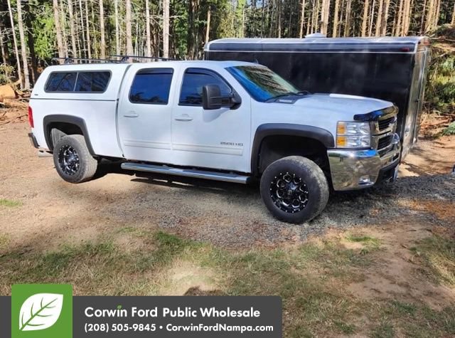 Used 2010 Chevrolet Silverado 2500 LTZ AWD/4WD image 2
