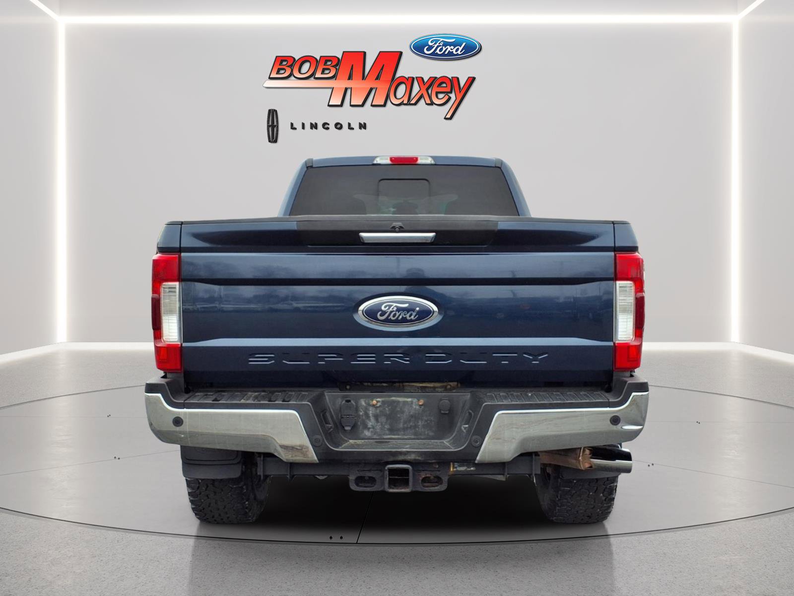 Used 2018 Ford F350 XLT w/ XLT Premium Package AWD/4WD image 6