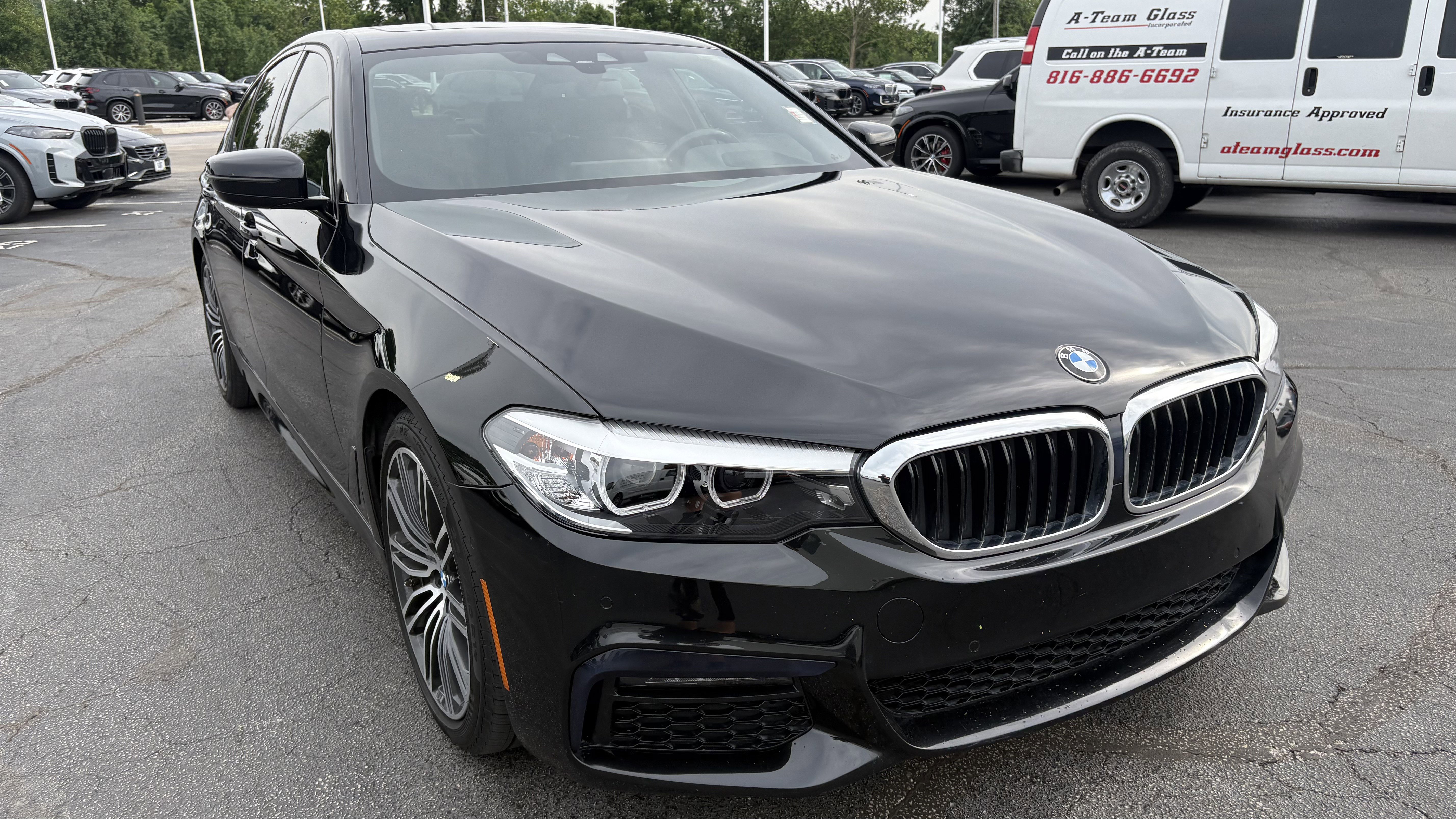 Used 2019 BMW 530i xDrive w/ M Sport Package AWD/4WD image 2