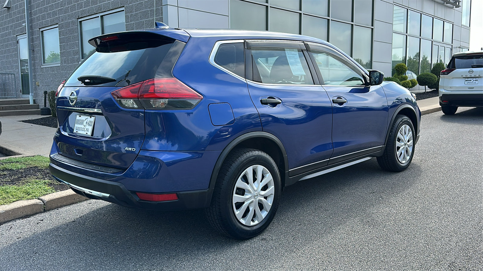 Used 2019 Nissan Rogue S AWD/4WD image 7