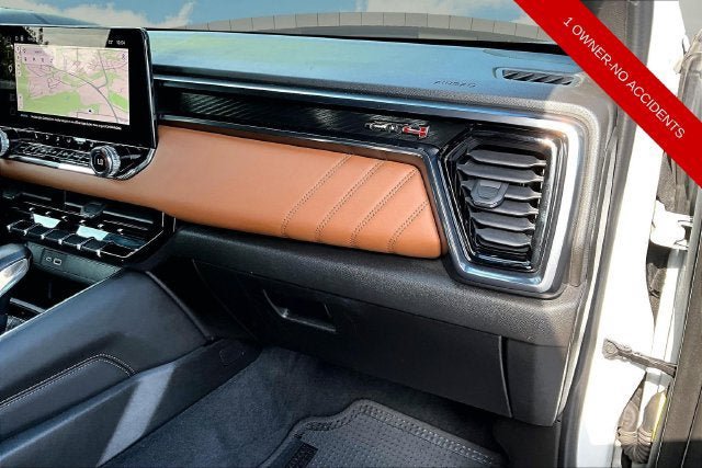Used 2023 GMC Canyon AT4 w/ Technology Package AWD/4WD image 16